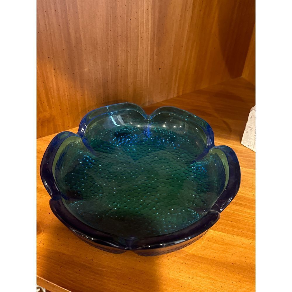 Anchor Hocking Blue Lotus Ashtray Dish‎